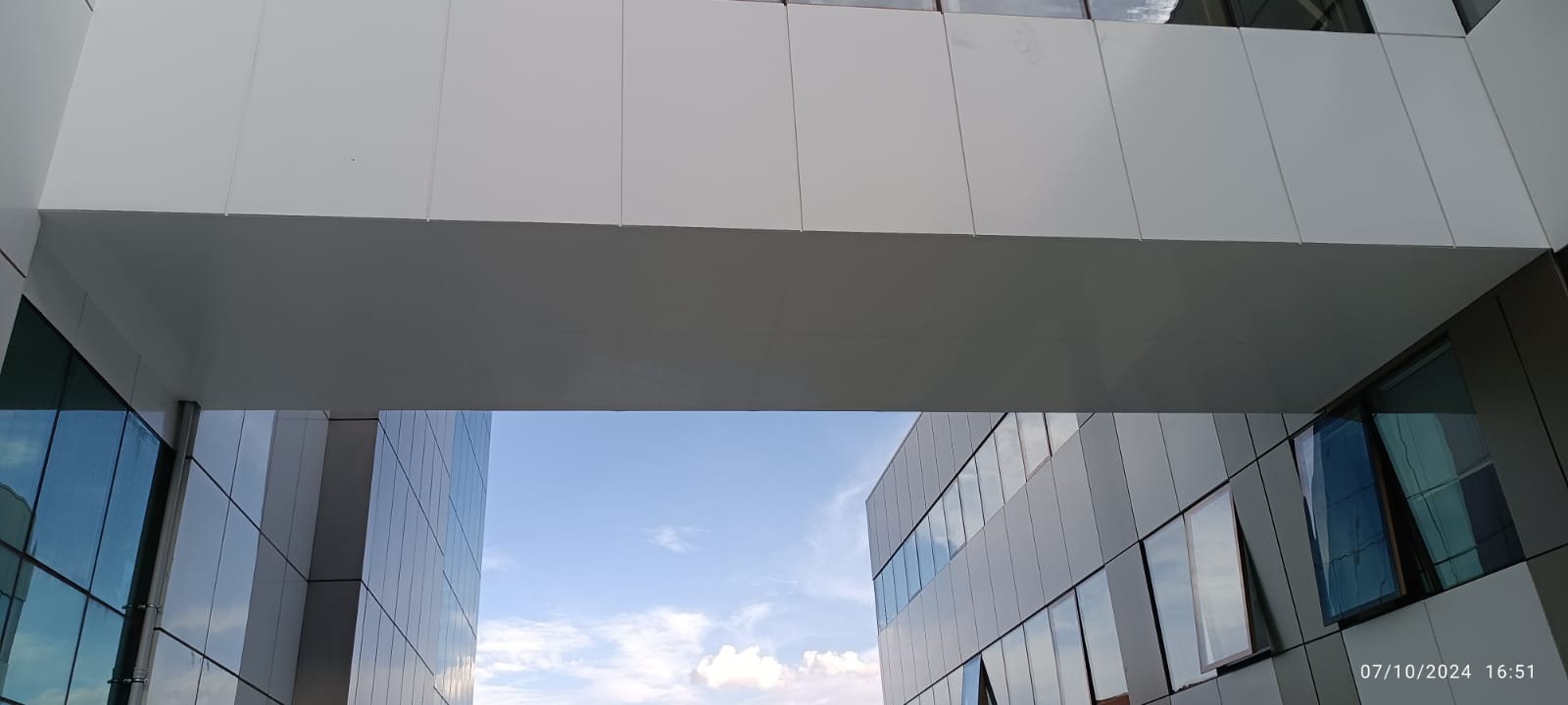 Alüminyum Kompozit Panel Sistemleri